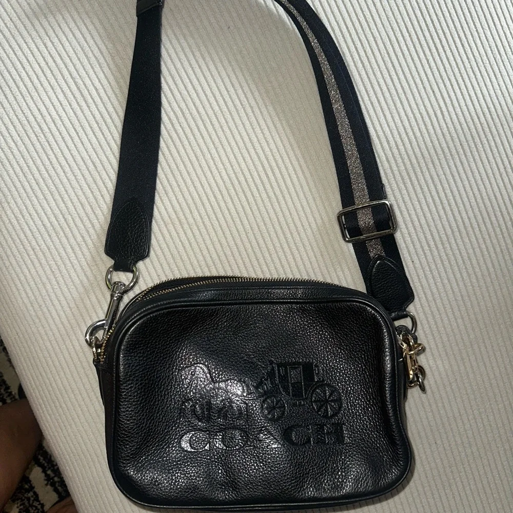 Coach Black Leather Women's Bag - Picture 5 of 6